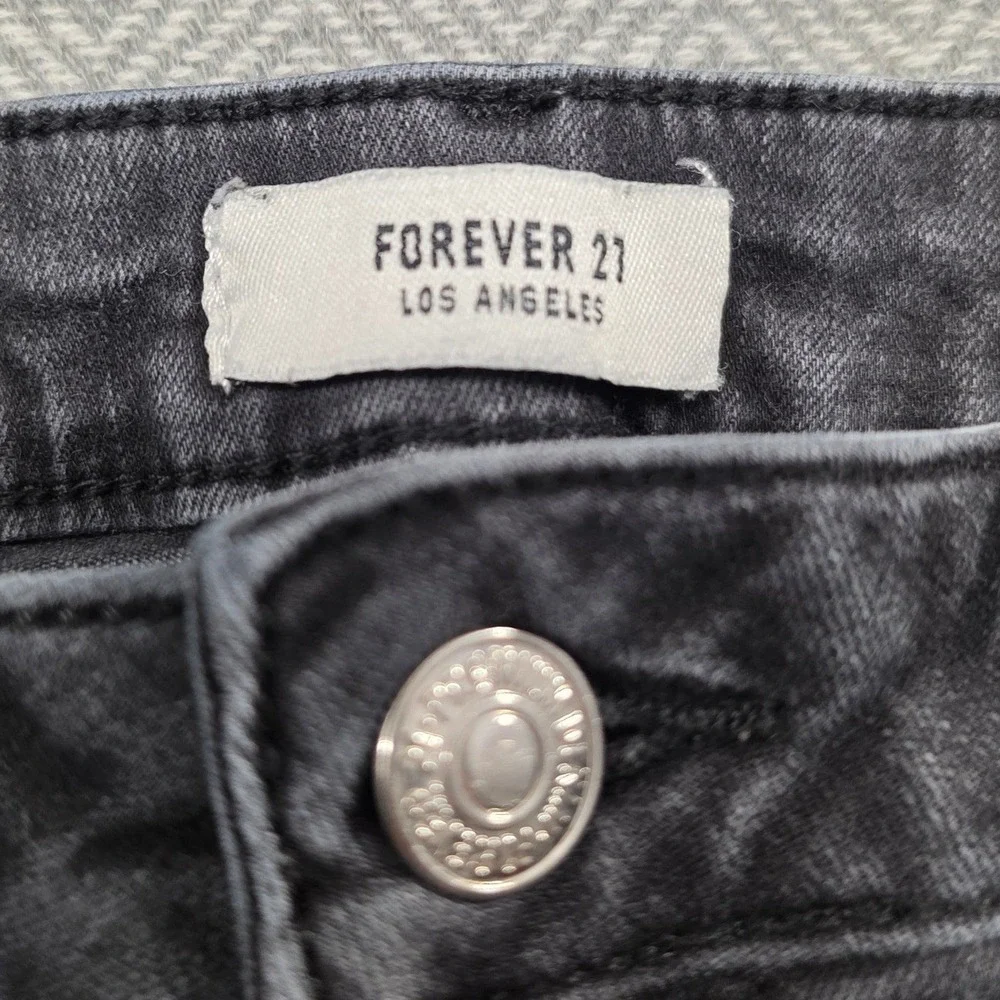 Forever 21 Womens Black Skinny Jeans‎ Distressed Knee High Rise Size 30